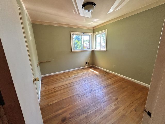 15464 Cameron Street, Southgate, MI 48195