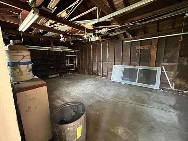 15464 Cameron Street, Southgate, MI 48195