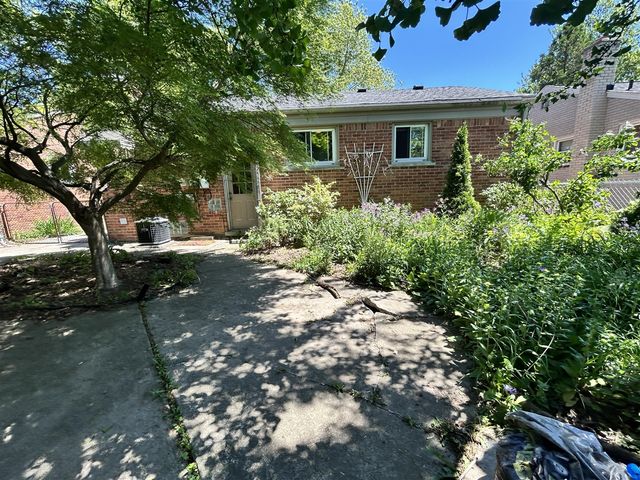 15464 Cameron Street, Southgate, MI 48195