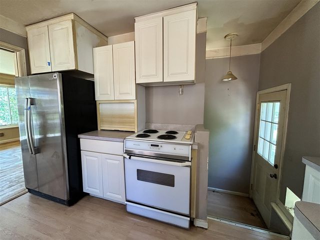 15464 Cameron Street, Southgate, MI 48195
