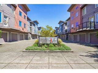 8555 N KELLOGG St 1-2, Portland, OR 97203