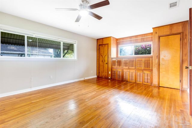 1701 E Bobe St, Pensacola, FL 32503