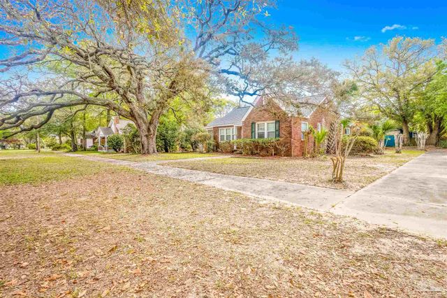 1701 E Bobe St, Pensacola, FL 32503