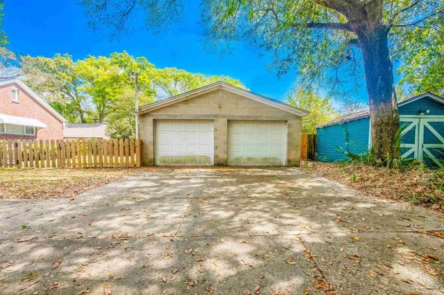 1701 E Bobe St, Pensacola, FL 32503