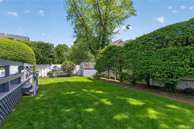2062 E Webster Street, Merrick, NY 11566