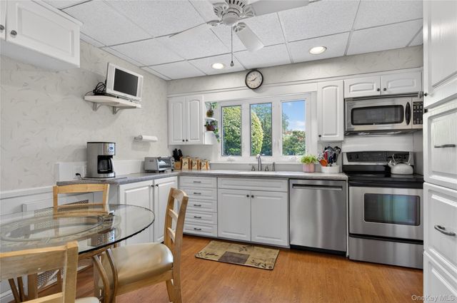 2062 E Webster Street, Merrick, NY 11566