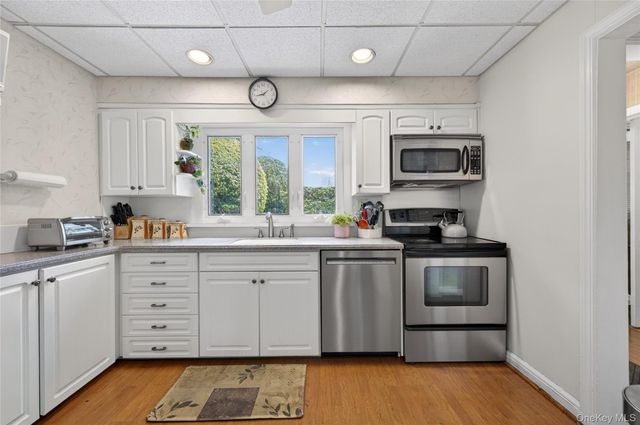 2062 E Webster Street, Merrick, NY 11566