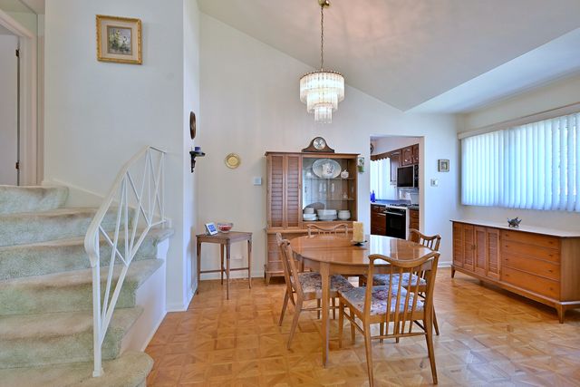 8532 N Olcott Avenue, Niles, IL 60714