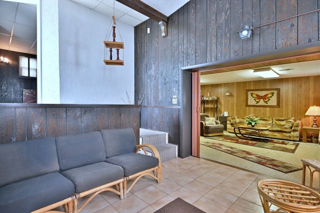 8532 N Olcott Avenue, Niles, IL 60714