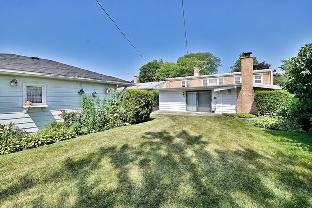 8532 N Olcott Avenue, Niles, IL 60714