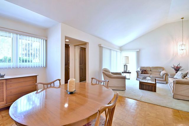 8532 N Olcott Avenue, Niles, IL 60714