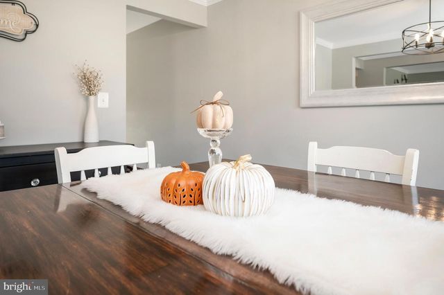 33 SUMMERFIELD LN, Fredericksburg, VA 22405