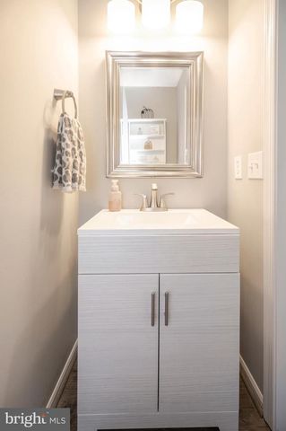 33 SUMMERFIELD LN, Fredericksburg, VA 22405