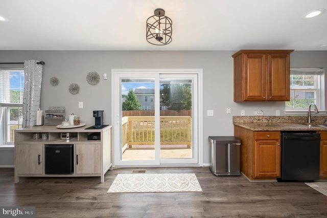 33 SUMMERFIELD LN, Fredericksburg, VA 22405