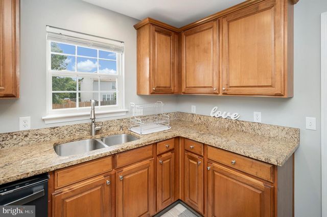 33 SUMMERFIELD LN, Fredericksburg, VA 22405