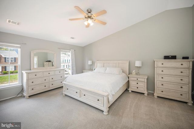 33 SUMMERFIELD LN, Fredericksburg, VA 22405