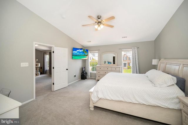 33 SUMMERFIELD LN, Fredericksburg, VA 22405