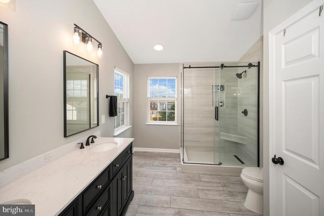 33 SUMMERFIELD LN, Fredericksburg, VA 22405