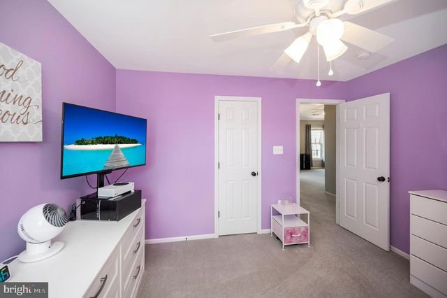 33 SUMMERFIELD LN, Fredericksburg, VA 22405