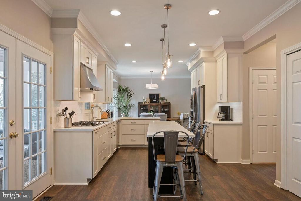 Image 15 of property listing at 2074 HAMMOND AVE, Marriottsville, MD 21104