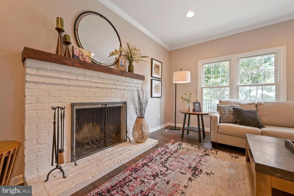 Image 18 of property listing at 2074 HAMMOND AVE, Marriottsville, MD 21104