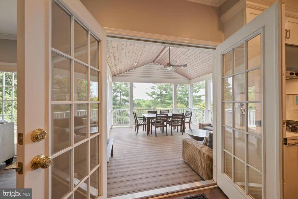 Image 20 of property listing at 2074 HAMMOND AVE, Marriottsville, MD 21104