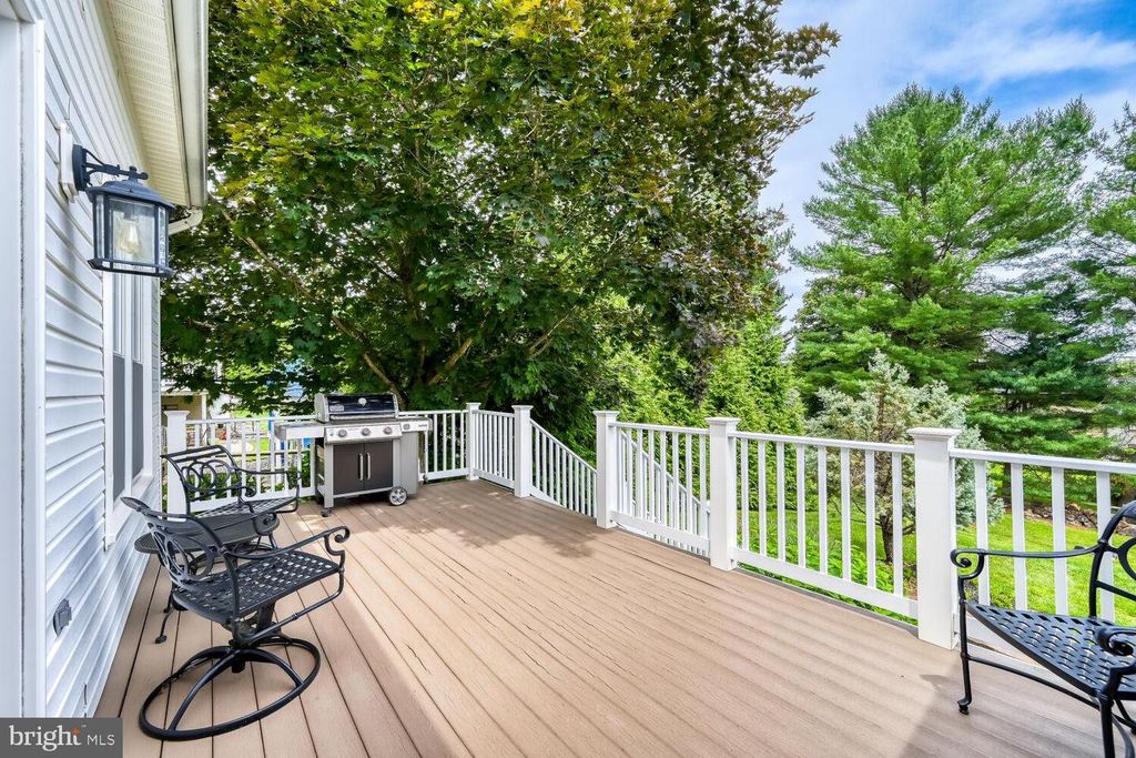Image 39 of property listing at 2074 HAMMOND AVE, Marriottsville, MD 21104
