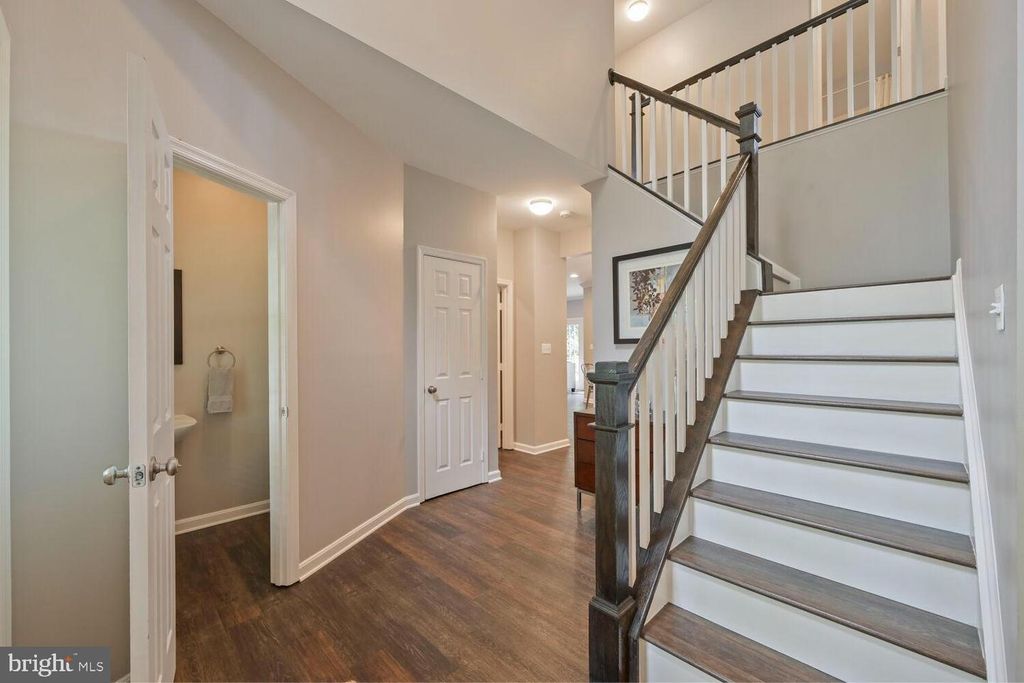 Image 5 of property listing at 2074 HAMMOND AVE, Marriottsville, MD 21104