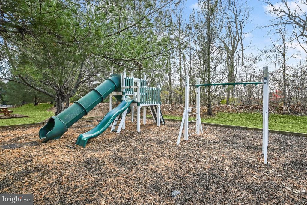 Image 60 of property listing at 2074 HAMMOND AVE, Marriottsville, MD 21104