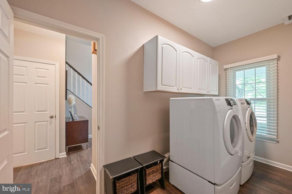Image 7 of property listing at 2074 HAMMOND AVE, Marriottsville, MD 21104