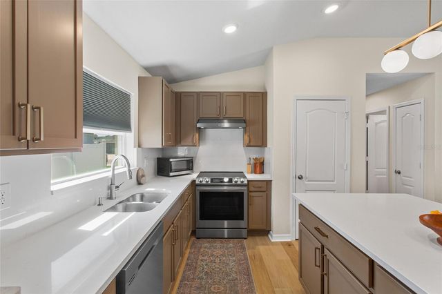 4621 GLENCREST LOOP, St Cloud, FL 34772