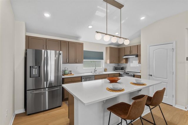 4621 GLENCREST LOOP, St Cloud, FL 34772