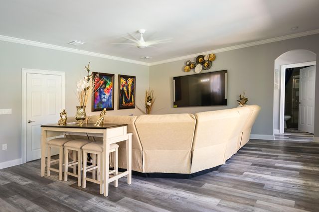 5569 SE Hammock Reserve Terrace, Hobe Sound, FL 33455