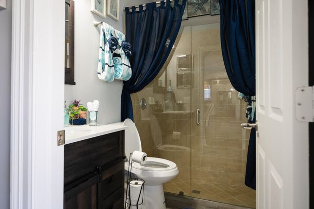 5569 SE Hammock Reserve Terrace, Hobe Sound, FL 33455