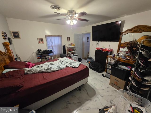 44 SPRINGVALE RD, Red Lion, PA 17356