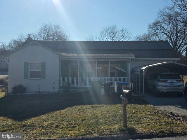 44 SPRINGVALE RD, Red Lion, PA 17356