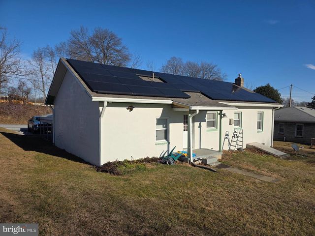 44 SPRINGVALE RD, Red Lion, PA 17356