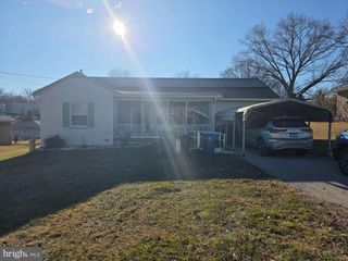 44 SPRINGVALE RD, Red Lion, PA 17356