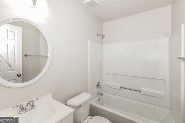 9430 Sleepy Hollow Lane, Jonesboro, GA 30238