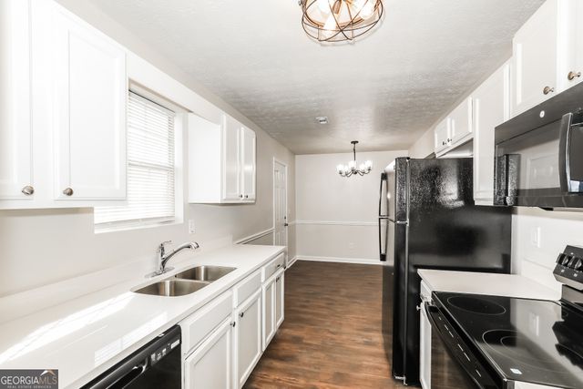 9430 Sleepy Hollow Lane, Jonesboro, GA 30238