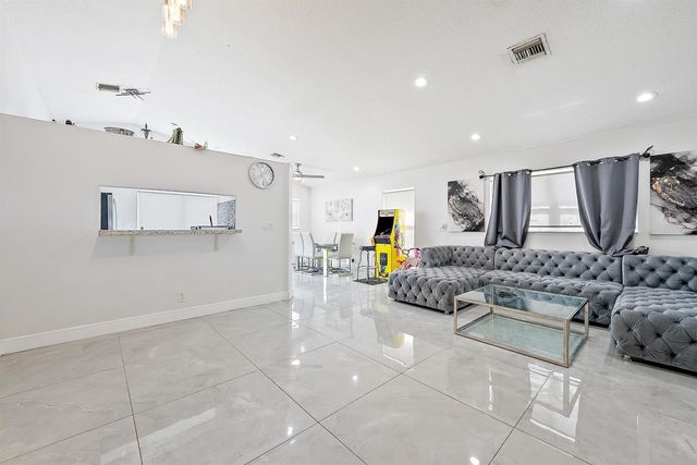 8193 Pelican Harbour Drive, Lake Worth, FL 33467