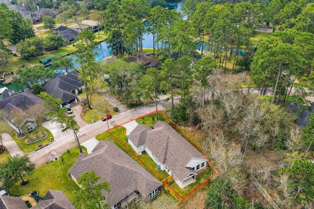 12430 Browning Drive, Montgomery, TX 77356