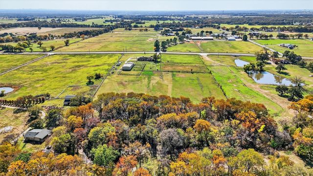 1937 Spring Hill Road, Aubrey, TX 76227