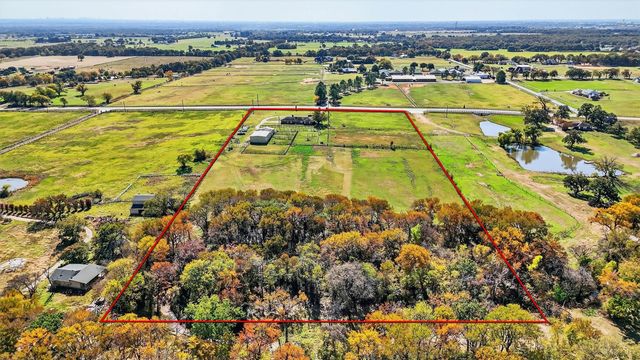 1937 Spring Hill Road, Aubrey, TX 76227