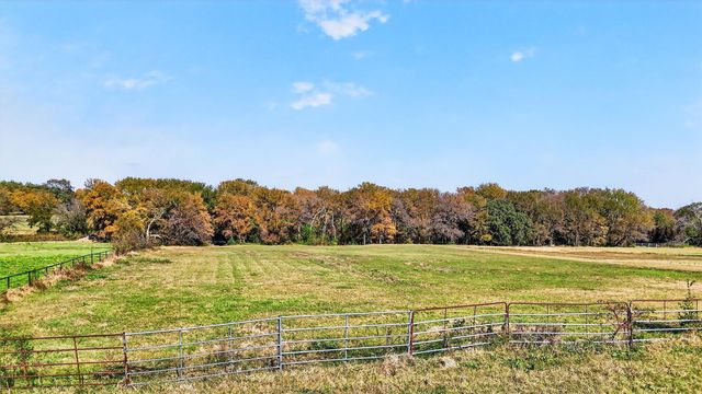 1937 Spring Hill Road, Aubrey, TX 76227