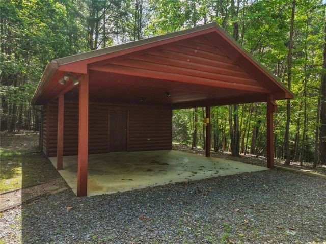 105 Blackberry Falls Court, Ellijay, GA 30536