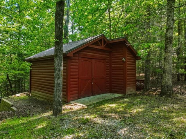 105 Blackberry Falls Court, Ellijay, GA 30536
