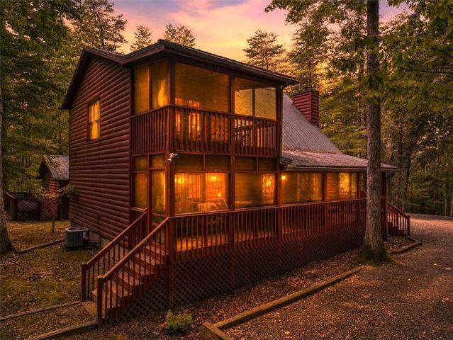105 Blackberry Falls Court, Ellijay, GA 30536