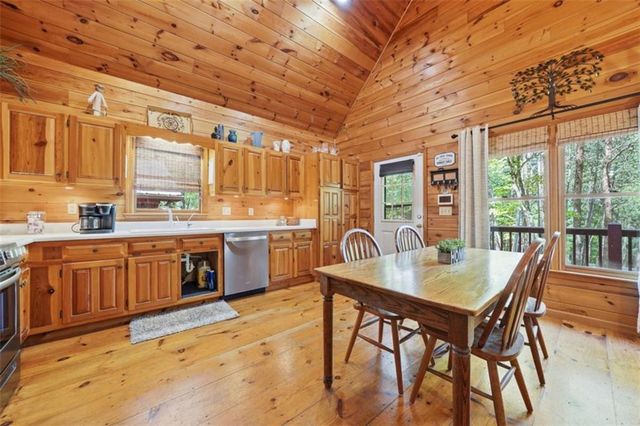 105 Blackberry Falls Court, Ellijay, GA 30536