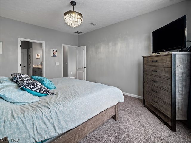 157 Kensington Way, Elyria, OH 44035